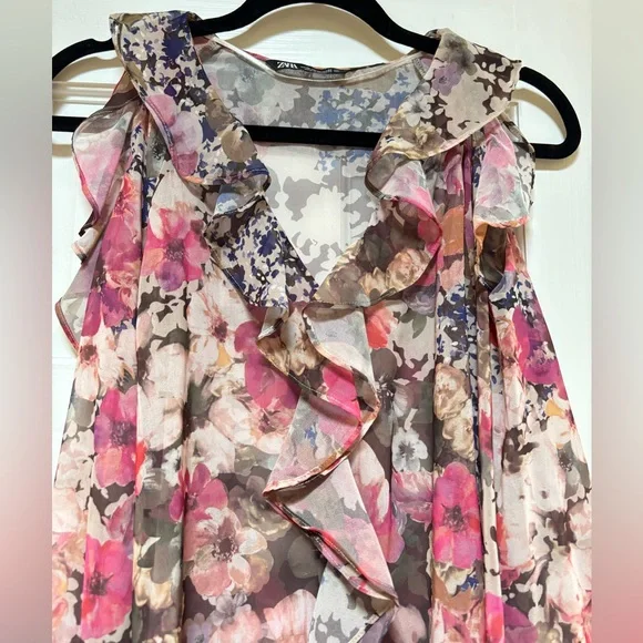 Zara Ruffled Blouse - Picture 4 of 8